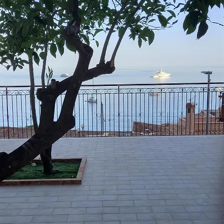 Holiday home Blu Taormina